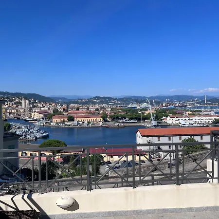 Mare Nostrum Lägenhet La Spezia